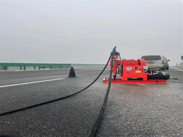 木垒马路路基路面开裂下沉注浆加固灌浆